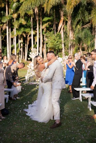 garden ceremony + confetti